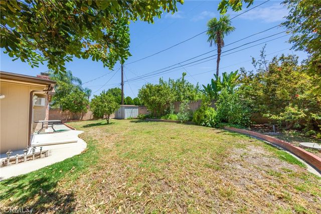 23328 Bassett Street, West Hills, CA 91307