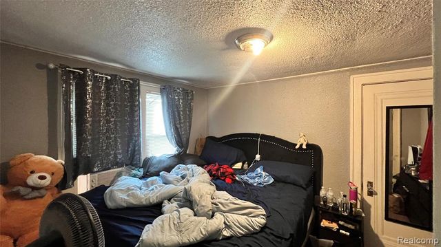 19225 Conley Street, Detroit, MI 48234