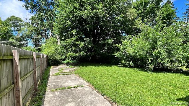 19225 Conley Street, Detroit, MI 48234