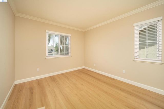 2710 Atherton Ct, Tracy, CA 95304
