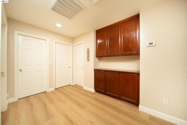 2710 Atherton Ct, Tracy, CA 95304