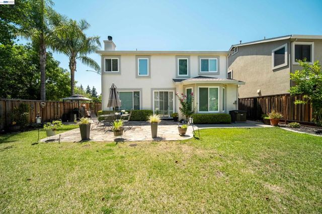 2710 Atherton Ct, Tracy, CA 95304
