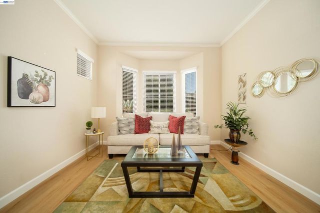 2710 Atherton Ct, Tracy, CA 95304