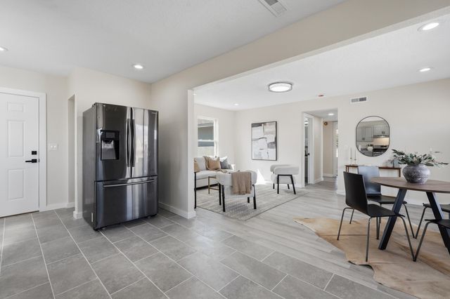 110 Tyrone Avenue NW, Albuquerque, NM 87107