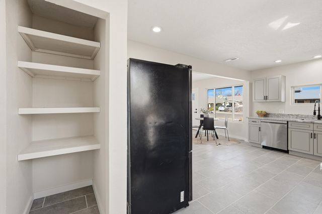 110 Tyrone Avenue NW, Albuquerque, NM 87107