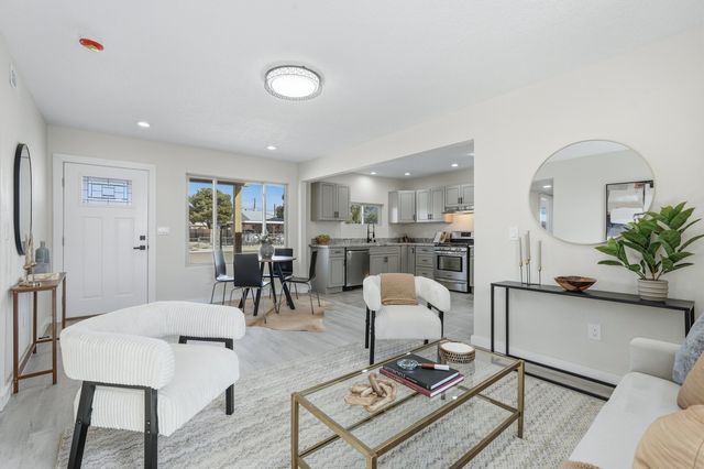 110 Tyrone Avenue NW, Albuquerque, NM 87107