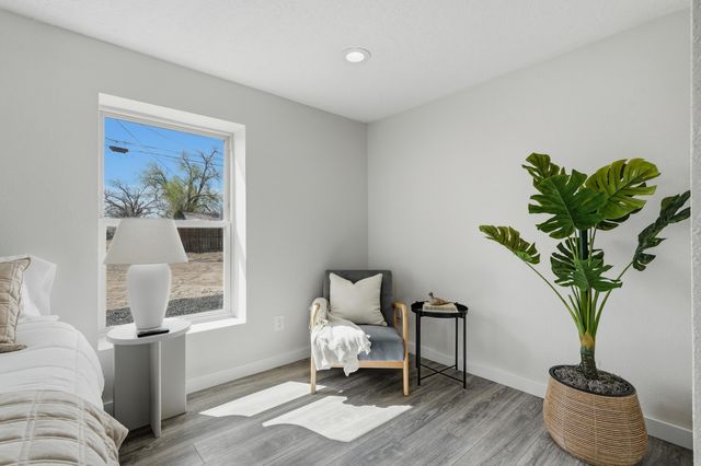 110 Tyrone Avenue NW, Albuquerque, NM 87107