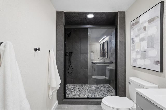 110 Tyrone Avenue NW, Albuquerque, NM 87107