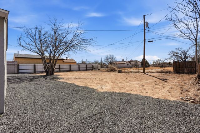 110 Tyrone Avenue NW, Albuquerque, NM 87107