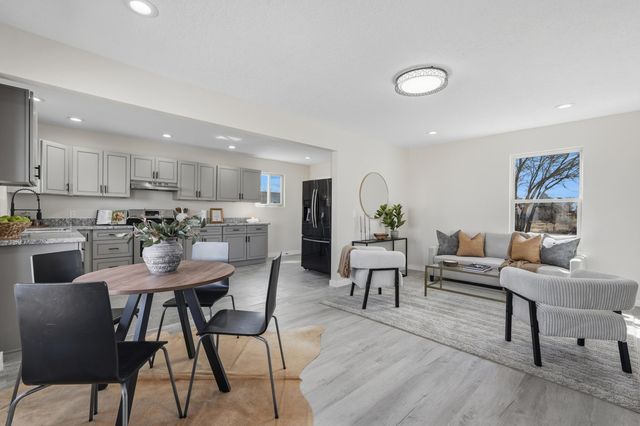 110 Tyrone Avenue NW, Albuquerque, NM 87107