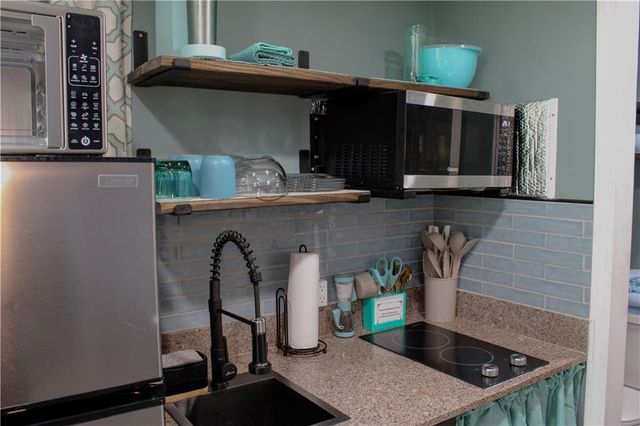 2732 River Tree Drive, Decatur, GA 30034