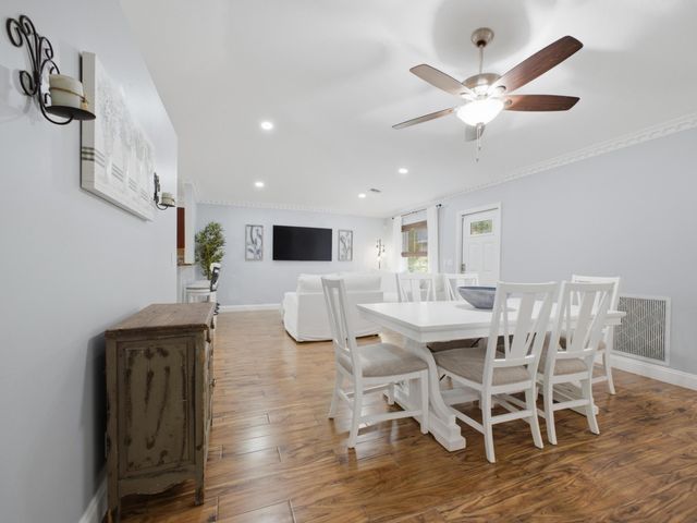 5418 CLUB Circle, Haverhill, FL 33415