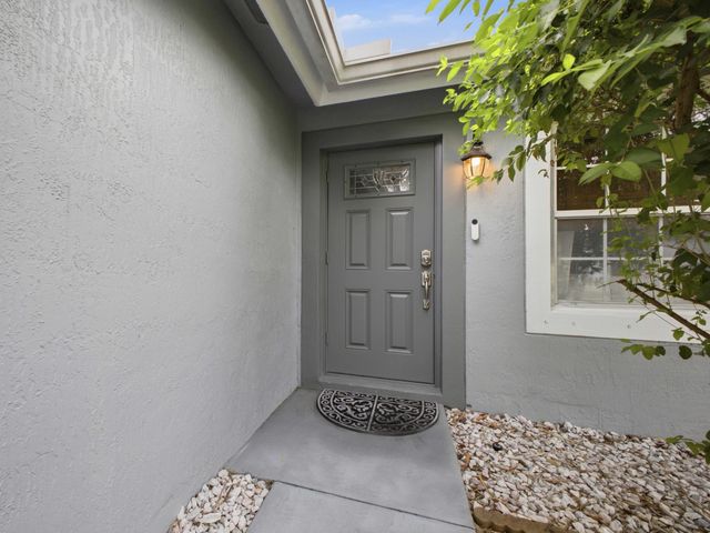 5418 CLUB Circle, Haverhill, FL 33415