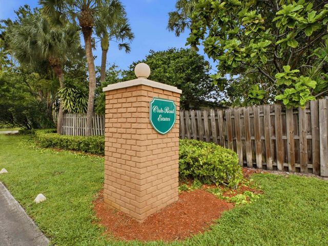 5418 CLUB Circle, Haverhill, FL 33415
