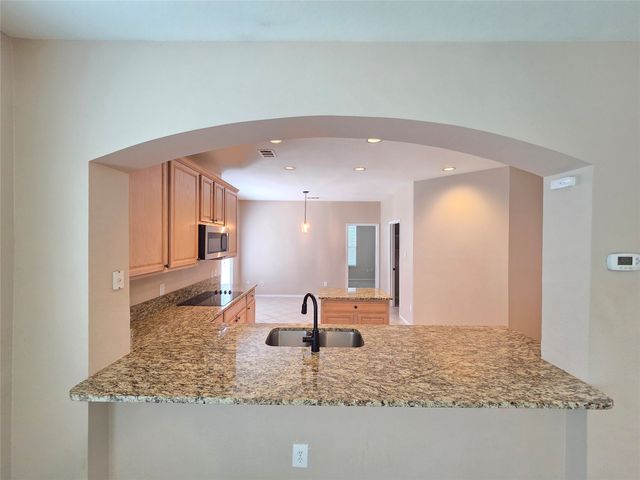 625 Manchester Drive, Mansfield, TX 76063