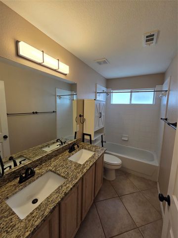 625 Manchester Drive, Mansfield, TX 76063