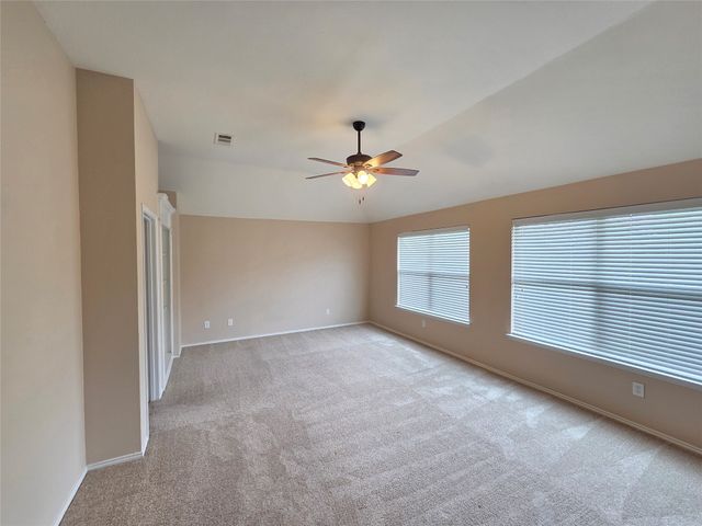 625 Manchester Drive, Mansfield, TX 76063