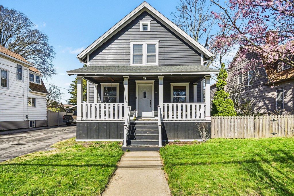 319 N Johnson Street, Bay City, MI 48708