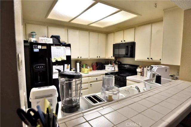 15155 Sherman Way 37, Van Nuys, CA 91405