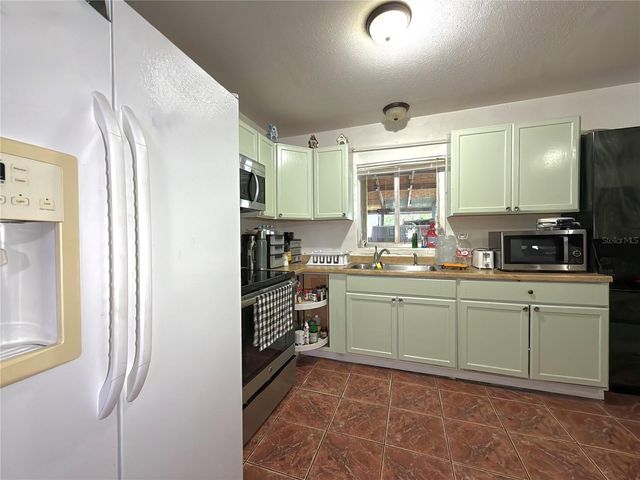 5828 HARCOURT AVENUE, Orlando, FL 32839