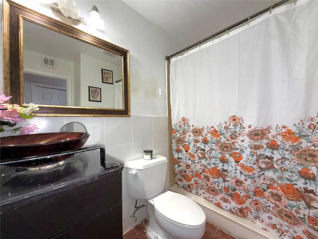 5828 HARCOURT AVENUE, Orlando, FL 32839