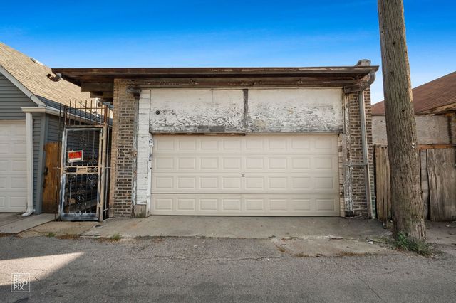 2136 W 23rd Street, Chicago, IL 60608