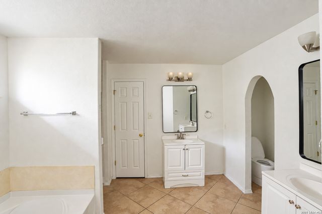 16818 Mandolino, San Antonio, TX 78266