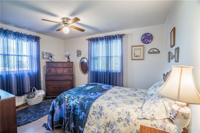 6601 Grovehill Drive, Huber Heights, OH 45424