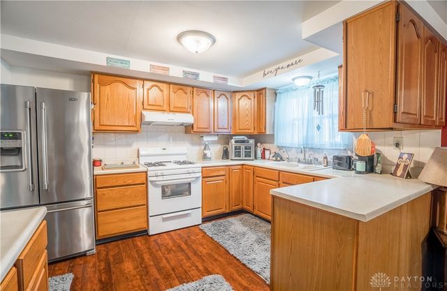 6601 Grovehill Drive, Huber Heights, OH 45424