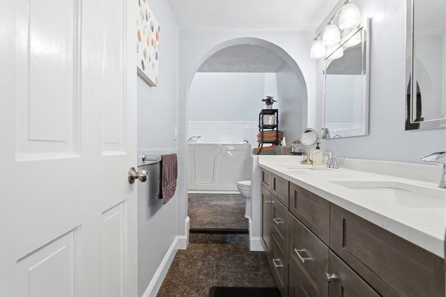 12 Wendy Way, Lynn, MA 01904