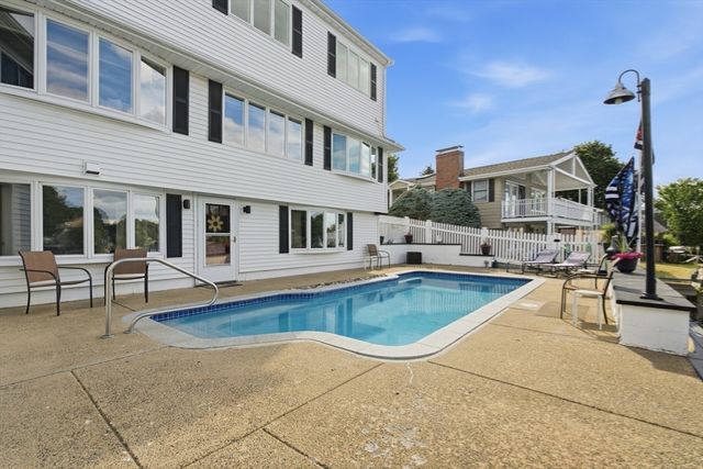 12 Wendy Way, Lynn, MA 01904