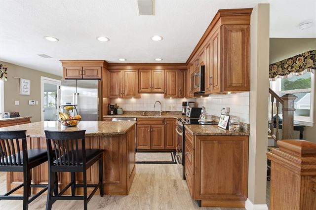 12 Wendy Way, Lynn, MA 01904