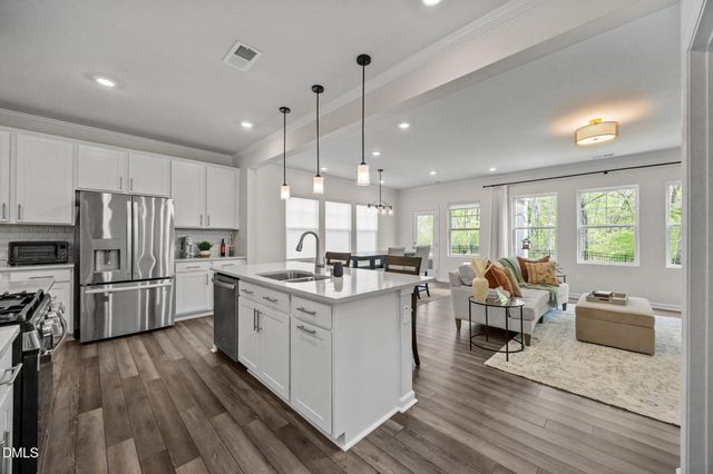 5862 Woodlawn Drive, Durham, NC 27703