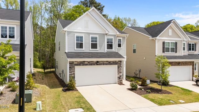 5862 Woodlawn Drive, Durham, NC 27703