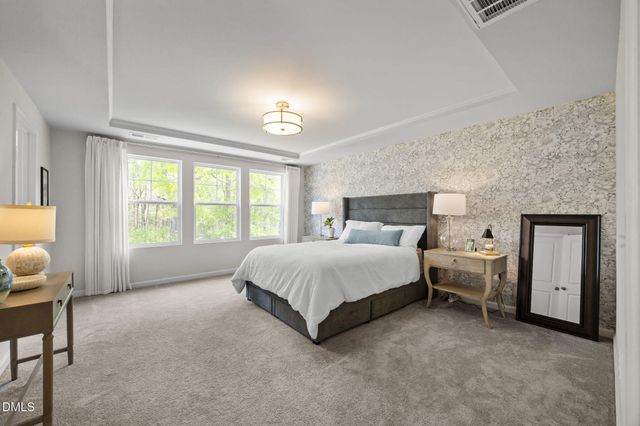 5862 Woodlawn Drive, Durham, NC 27703