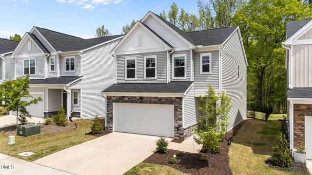 5862 Woodlawn Drive, Durham, NC 27703