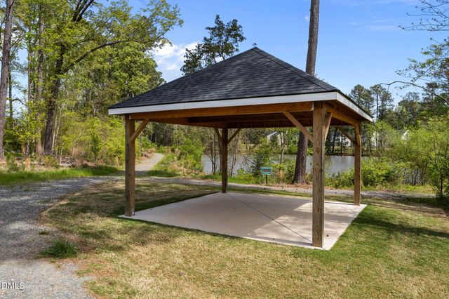 5862 Woodlawn Drive, Durham, NC 27703