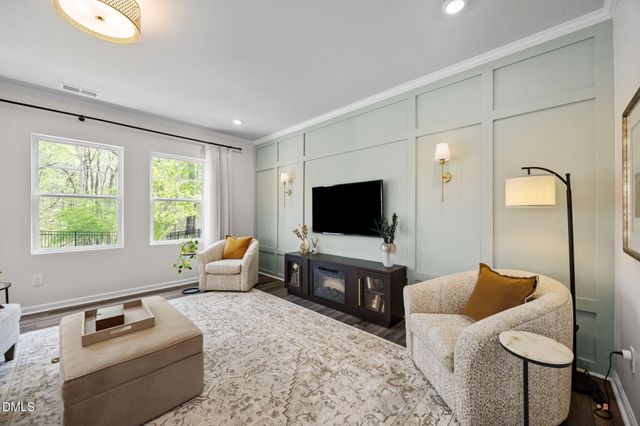 5862 Woodlawn Drive, Durham, NC 27703