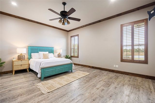 218 Coastal Wildwood Dr, Rockport, TX 78382