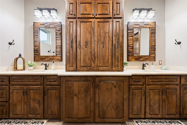 218 Coastal Wildwood Dr, Rockport, TX 78382