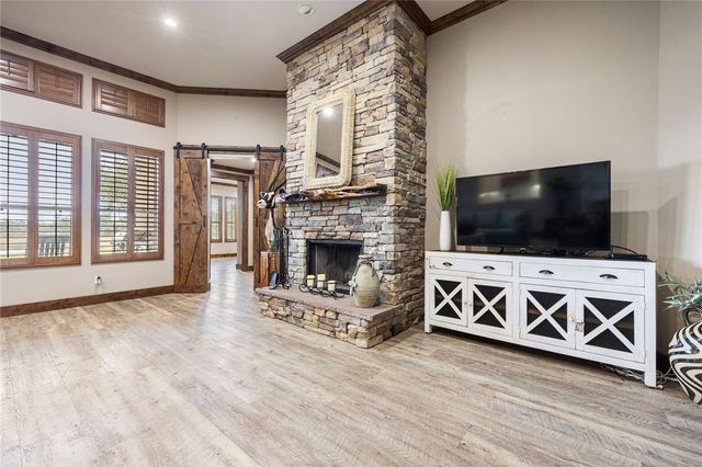 218 Coastal Wildwood Dr, Rockport, TX 78382