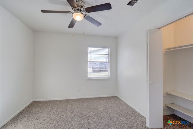 1513 W Main Street, Little River Academy, TX 76554