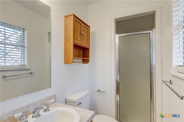 1513 W Main Street, Little River Academy, TX 76554