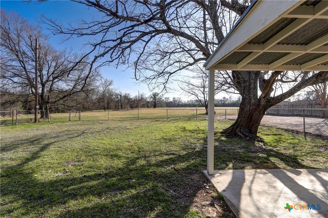 1513 W Main Street, Little River Academy, TX 76554