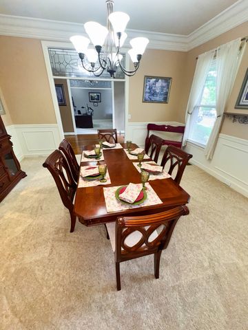 135 N Country Club Dr, Hendersonville, TN 37075
