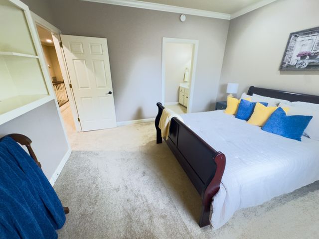 135 N Country Club Dr, Hendersonville, TN 37075
