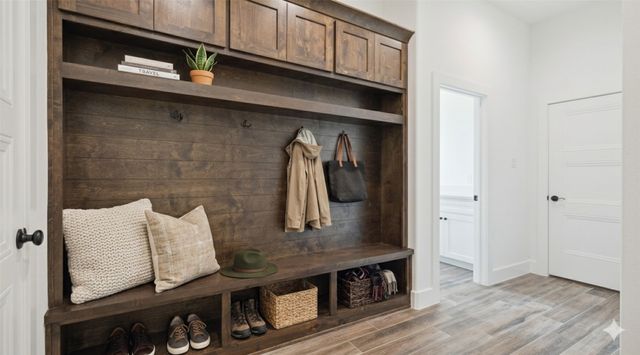 104 Oak Meadow Lane, Weatherford, TX 76085