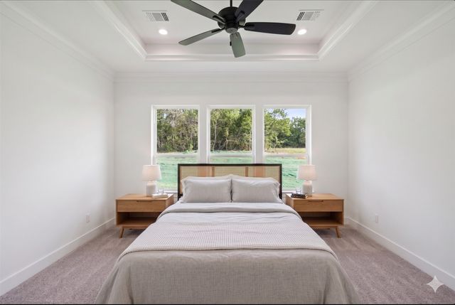 104 Oak Meadow Lane, Weatherford, TX 76085