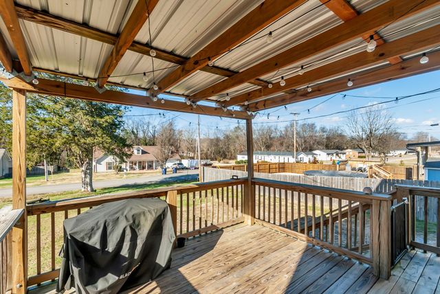 106 Polk St, Cornersville, TN 37047