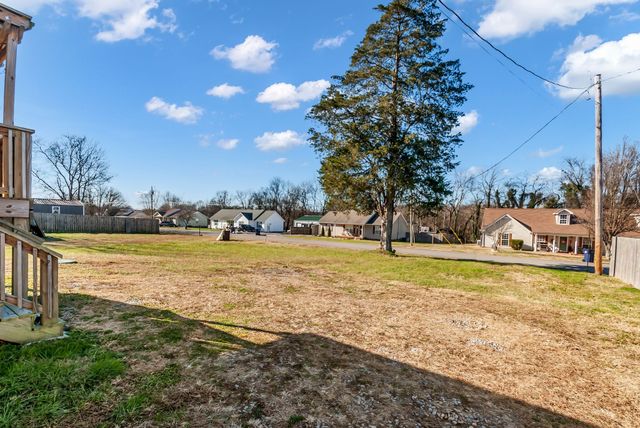 106 Polk St, Cornersville, TN 37047